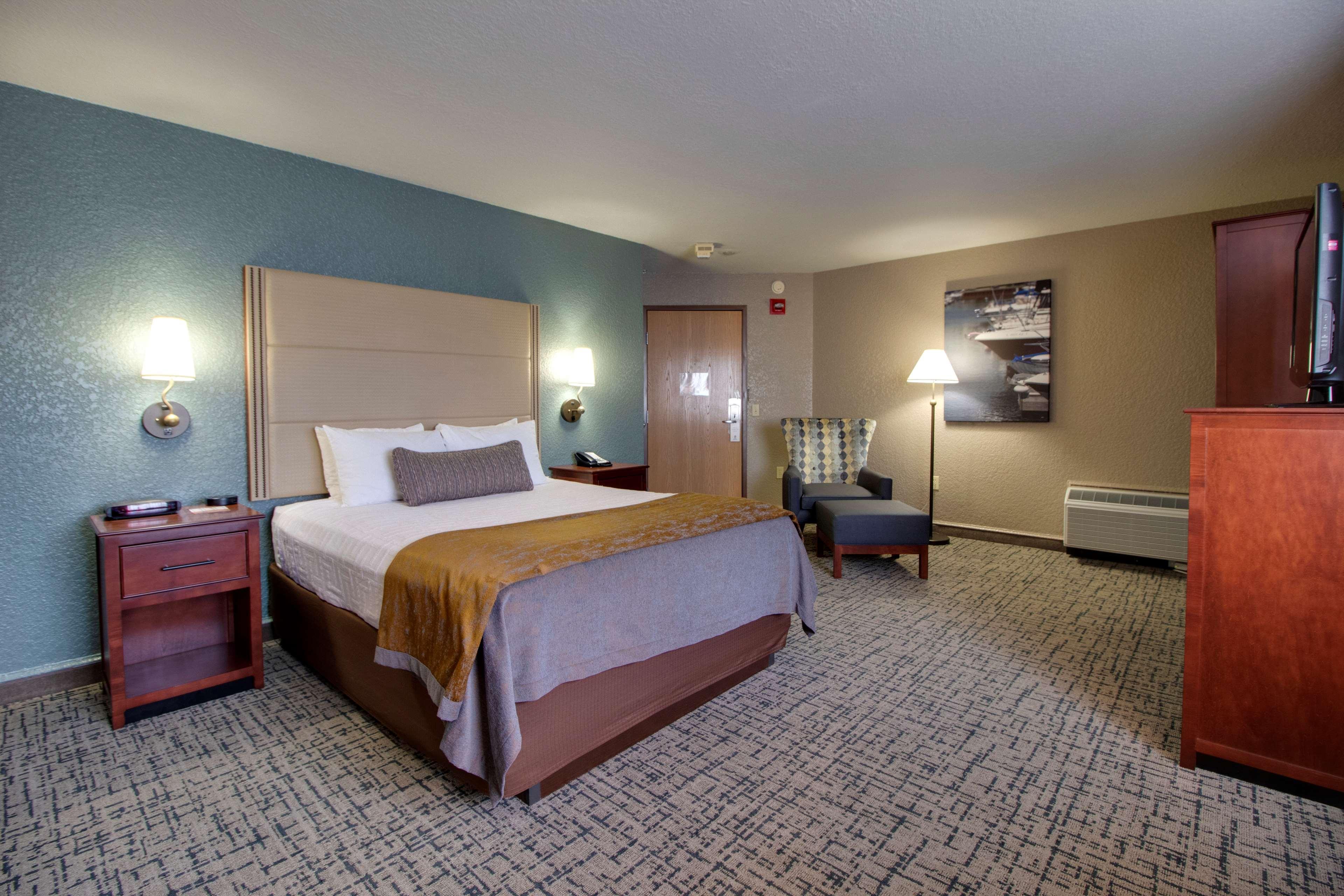 Best Western Harbour Pointe Lakefront Saint Ignace Exterior photo